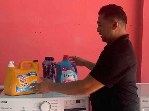 Regres贸 a su pueblo natal a establecer una…