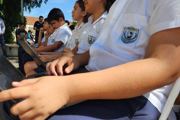 Lanzan el proyecto Conectando El Salvador, en…