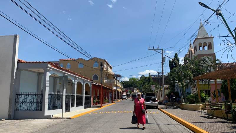 Reubican a vendedores del distrito de Polorós.