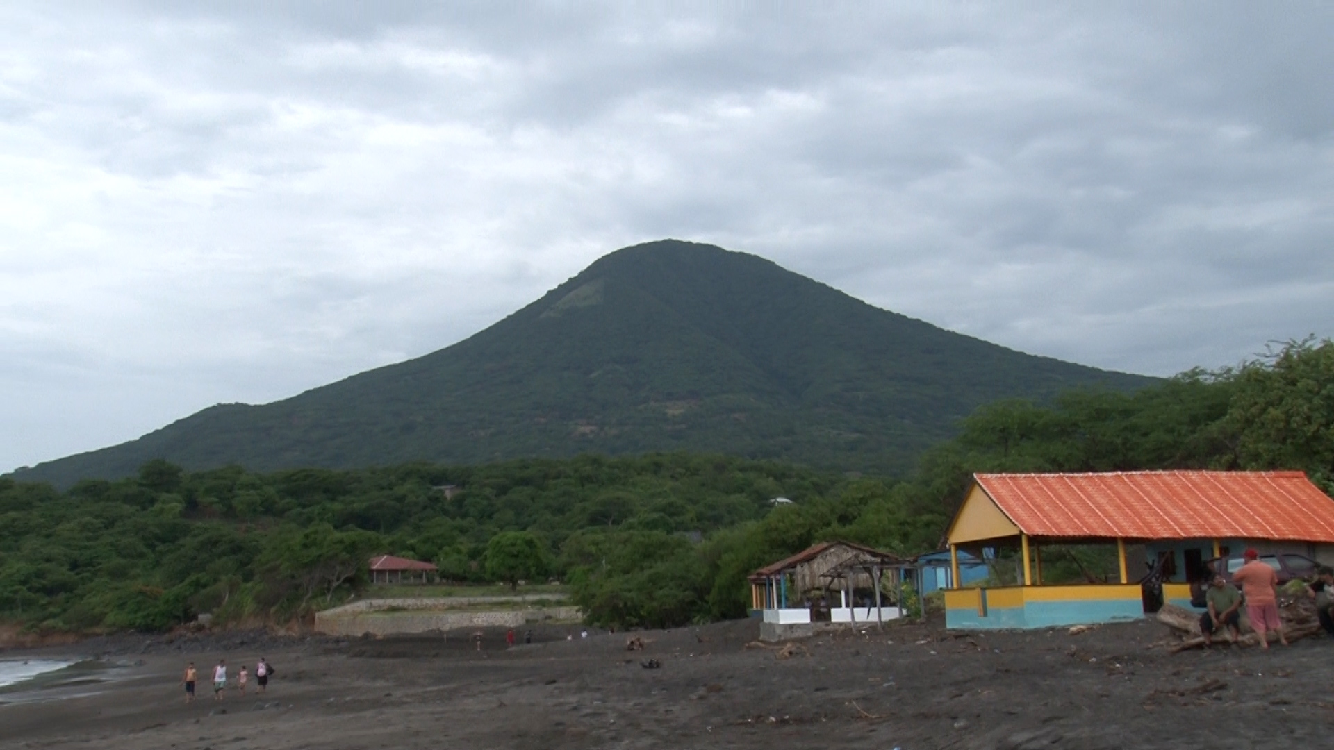 Playa Chiquirín, y su desarrollo turístico.